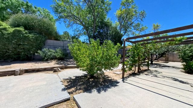 3816 Pennsylvania Street NE, Albuquerque, NM 87110
