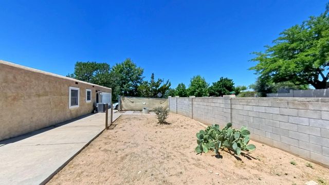 3816 Pennsylvania Street NE, Albuquerque, NM 87110