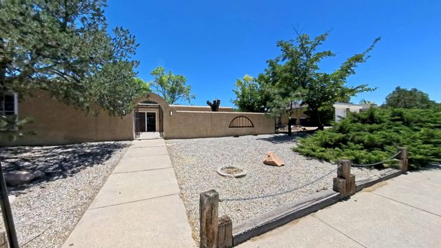 3816 Pennsylvania Street NE, Albuquerque, NM 87110