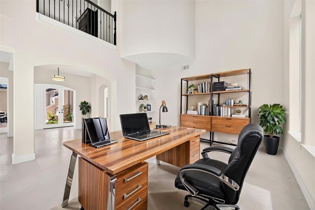 46 Kingwood Greens Drive, Houston, TX 77339