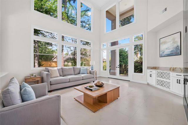 46 Kingwood Greens Drive, Houston, TX 77339