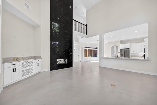 46 Kingwood Greens Drive, Houston, TX 77339