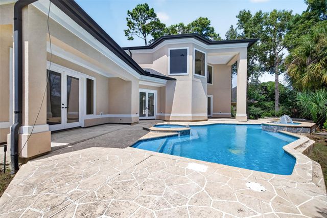 46 Kingwood Greens Drive, Houston, TX 77339