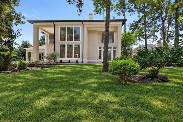 46 Kingwood Greens Drive, Houston, TX 77339