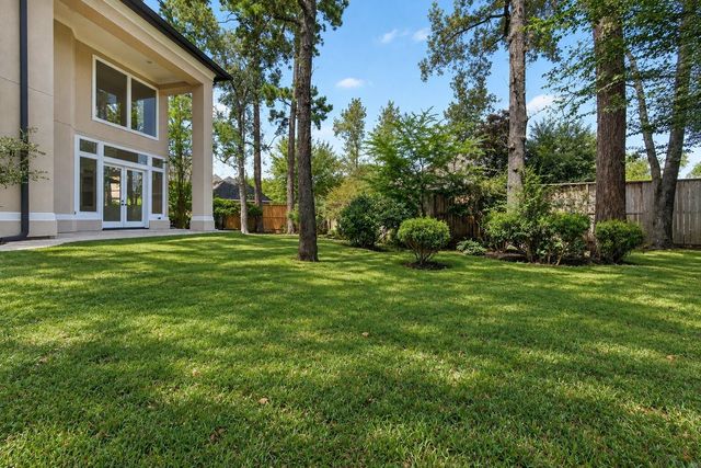 46 Kingwood Greens Drive, Houston, TX 77339