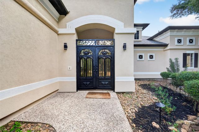 46 Kingwood Greens Drive, Houston, TX 77339