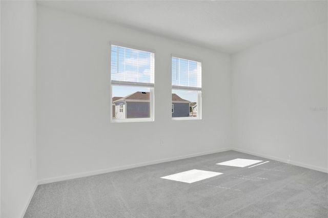 714 SQUIRE AVENUE, Debary, FL 32713