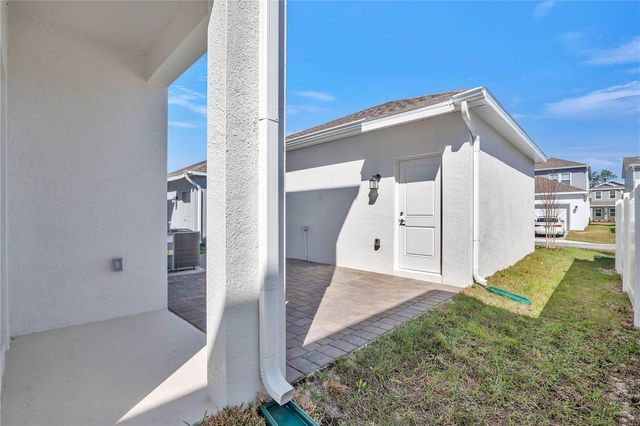 714 SQUIRE AVENUE, Debary, FL 32713