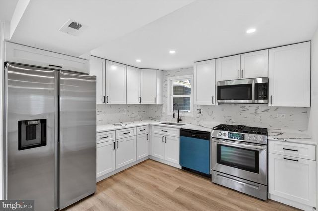 14404 BIRCHDALE AVE, Woodbridge, VA 22193