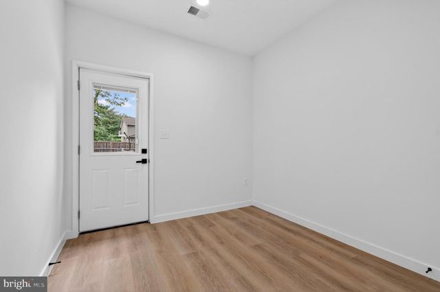 14404 BIRCHDALE AVE, Woodbridge, VA 22193