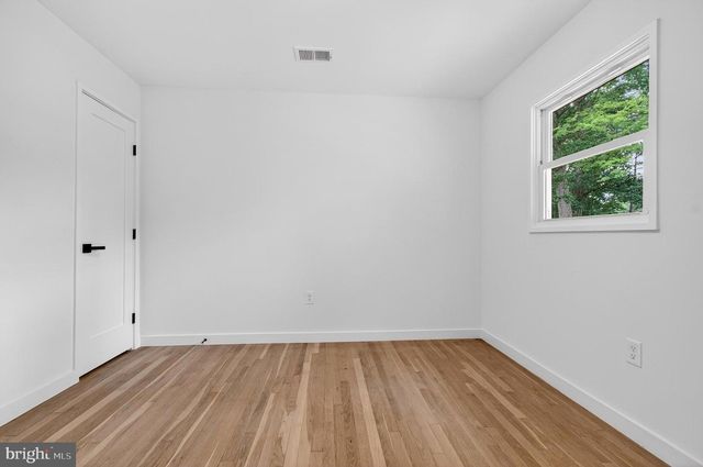 14404 BIRCHDALE AVE, Woodbridge, VA 22193