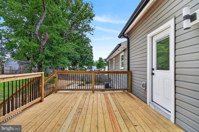 14404 BIRCHDALE AVE, Woodbridge, VA 22193