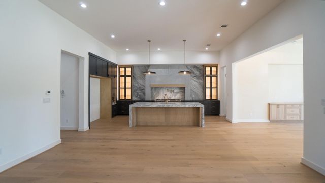 9926 Warwana Road, Houston, TX 77080