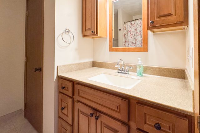 4653 High Point Drive 28, Rockford, IL 61114