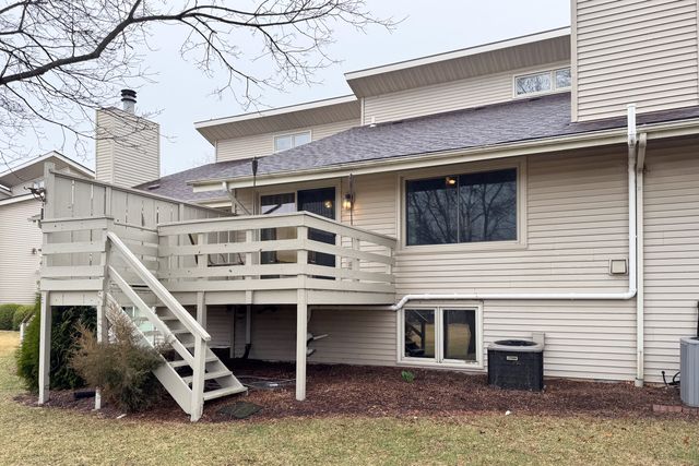 4653 High Point Drive 28, Rockford, IL 61114