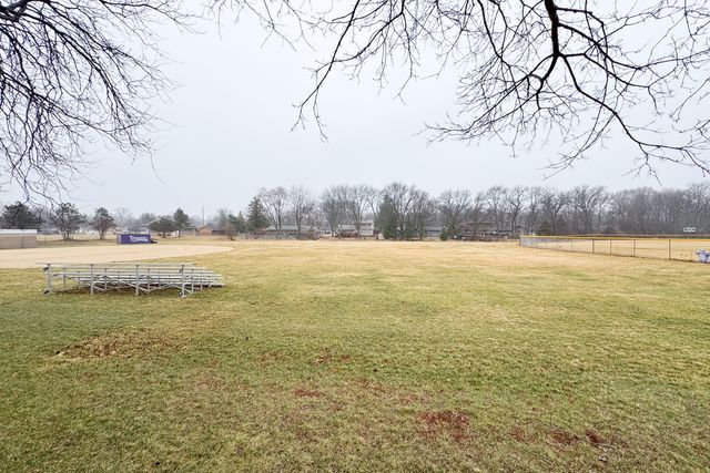 4653 High Point Drive 28, Rockford, IL 61114