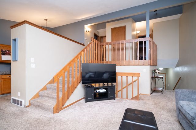 4653 High Point Drive 28, Rockford, IL 61114