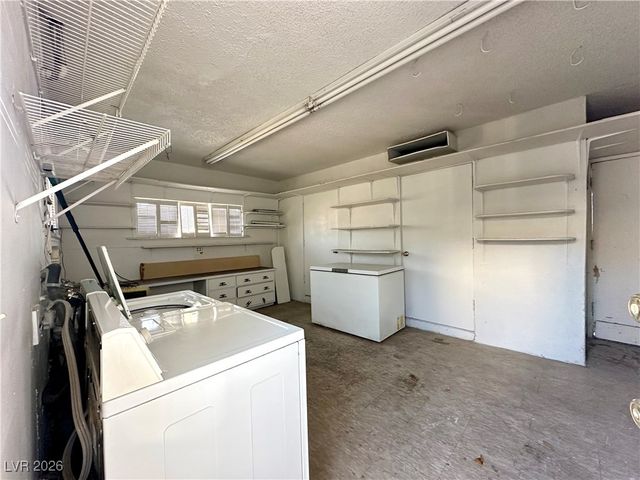4215 Via Olivero Avenue, Las Vegas, NV 89102