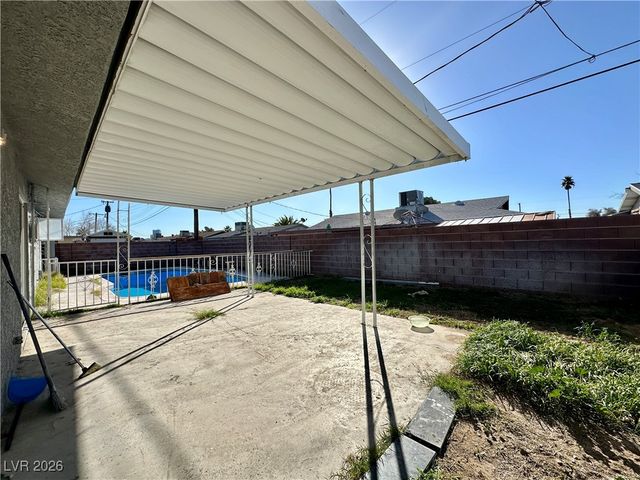 4215 Via Olivero Avenue, Las Vegas, NV 89102