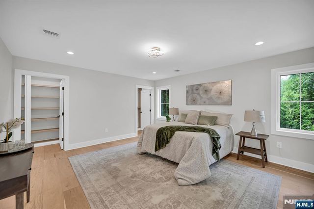 46 Snyder Avenue, Berkeley Heights, NJ 07922