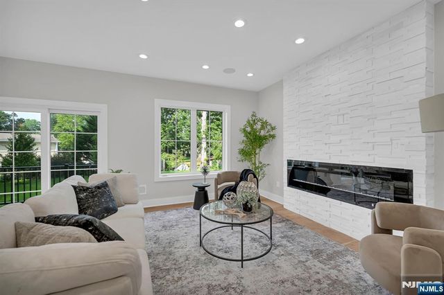 46 Snyder Avenue, Berkeley Heights, NJ 07922