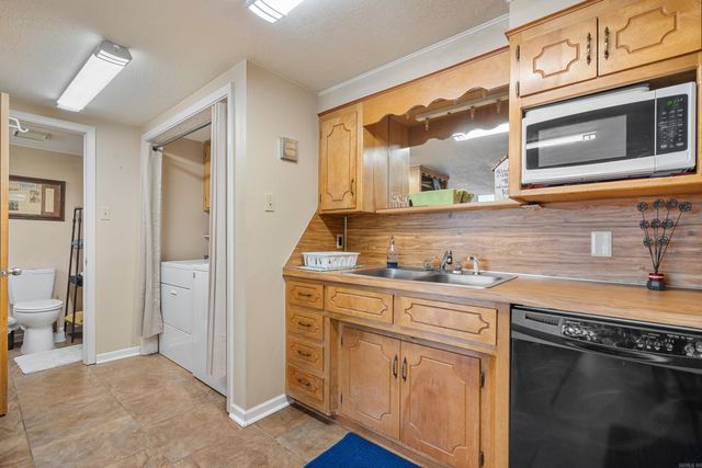 120 Cash St Apt C2, Hot Springs, AR 71913