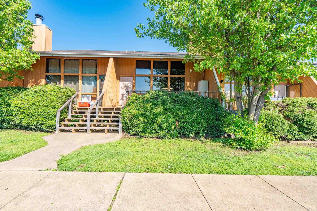 120 Cash St Apt C2, Hot Springs, AR 71913