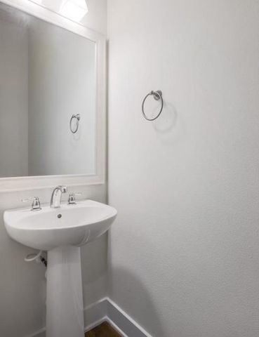 13501 Metric BLVD 16, Austin, TX 78727