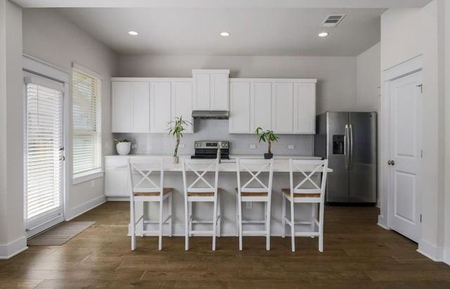 13501 Metric BLVD 16, Austin, TX 78727