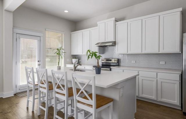 13501 Metric BLVD 16, Austin, TX 78727