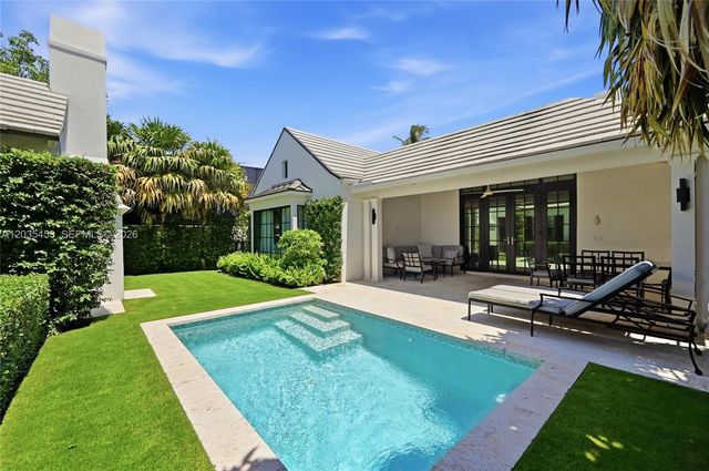 135 Chilean Ave, Palm Beach, FL 33480
