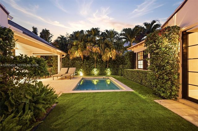135 Chilean Ave, Palm Beach, FL 33480