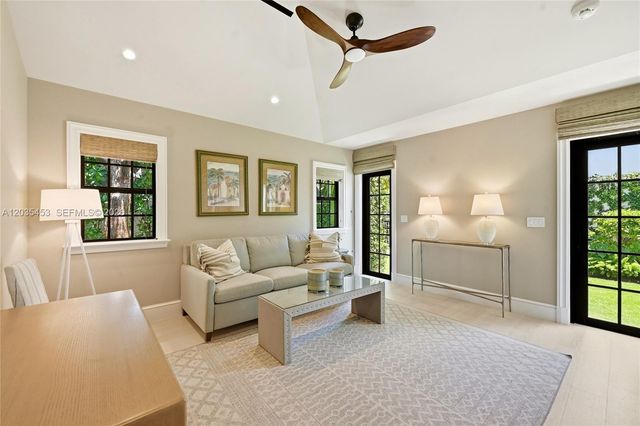 135 Chilean Ave, Palm Beach, FL 33480