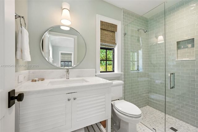 135 Chilean Ave, Palm Beach, FL 33480