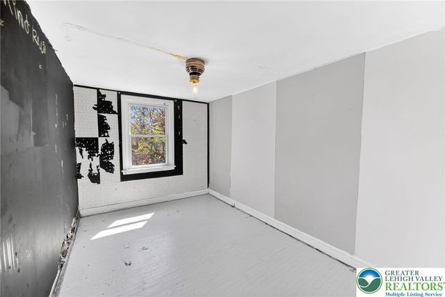 236 West Washington Avenue, Other Pa Counties, PA 19018