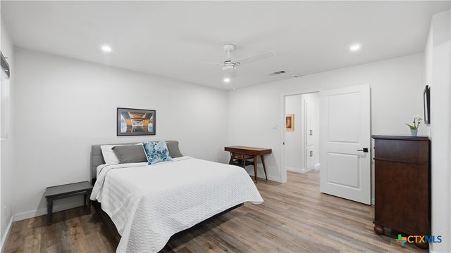 305 Whitetail Drive, Manchaca, TX 78652