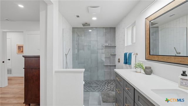 305 Whitetail Drive, Manchaca, TX 78652