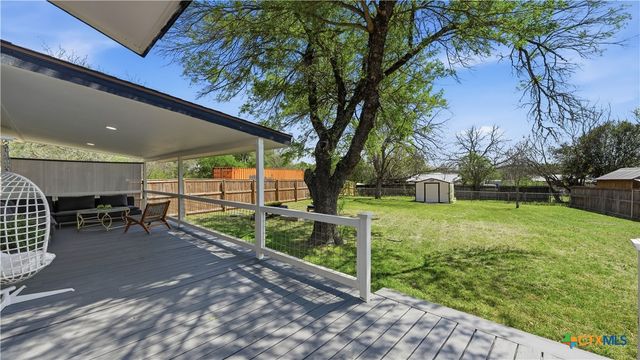 305 Whitetail Drive, Manchaca, TX 78652