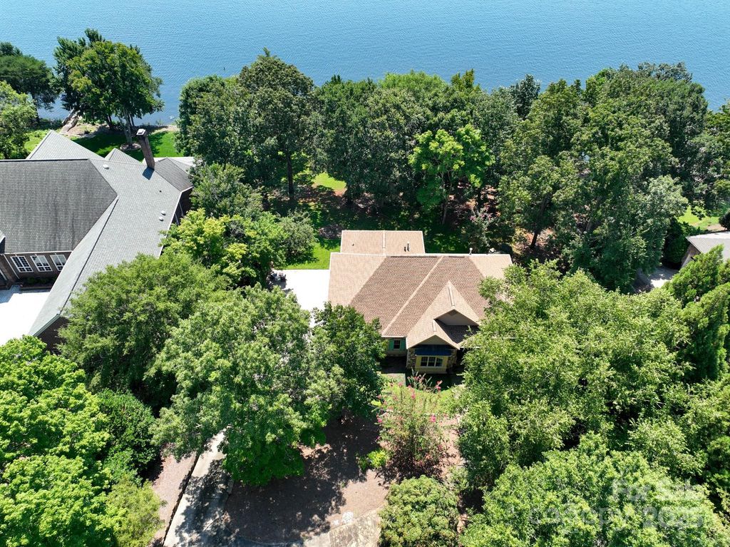 333 Badin View Drive, New London, NC 28127