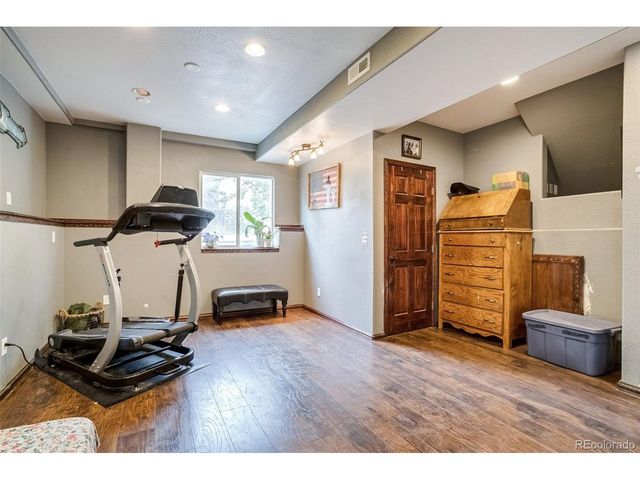 296 Wagonwheel Dr, Fort Lupton, CO 80621