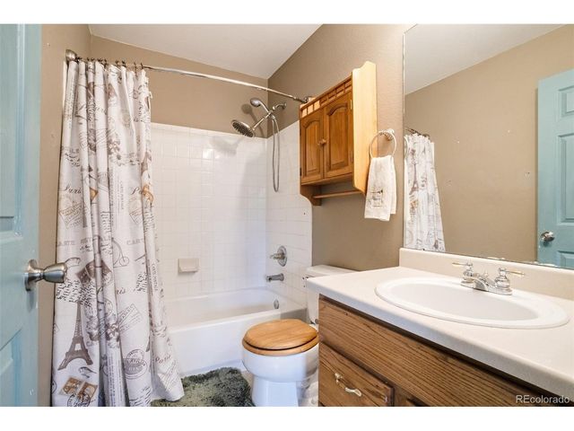 296 Wagonwheel Dr, Fort Lupton, CO 80621