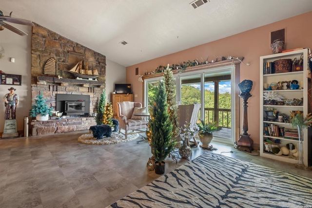 2874 Copper Hollow Trail, Bismarck, AR 71929