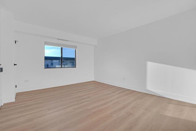 5500 Lincoln Avenue 504W, Morton Grove, IL 60053