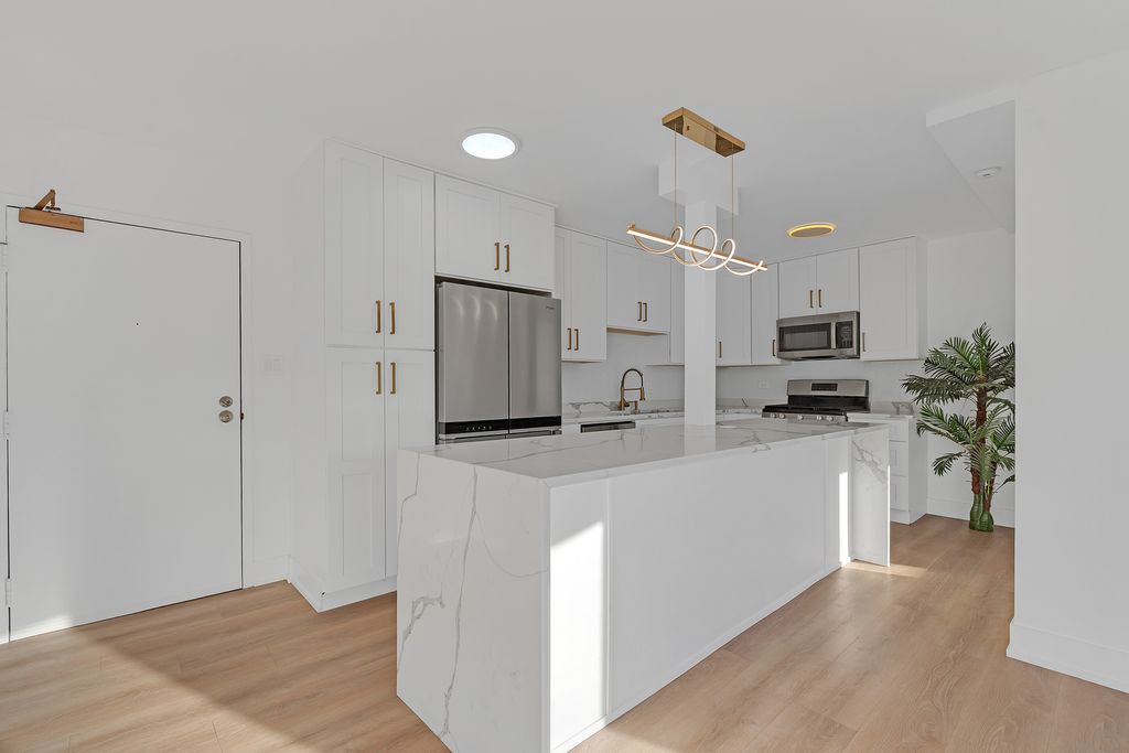 5500 Lincoln Avenue 504W, Morton Grove, IL 60053 — photo 5