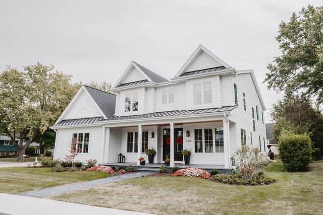 272 W Prestwick Street, Palatine, IL 60067