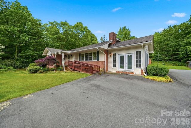 9121 NC 181 Highway, Newland, NC 28657