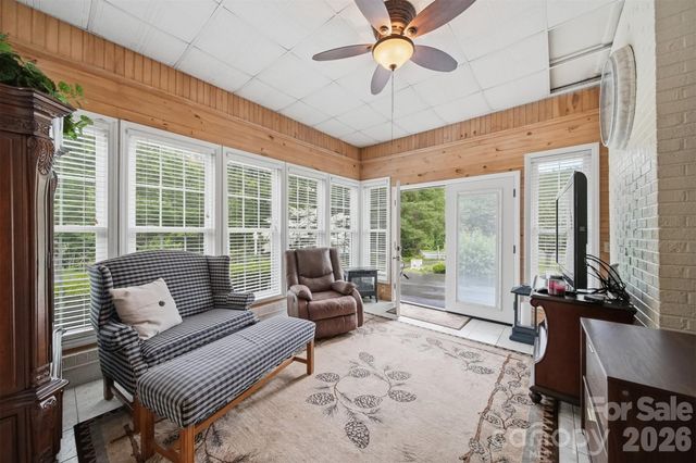 9121 NC 181 Highway, Newland, NC 28657