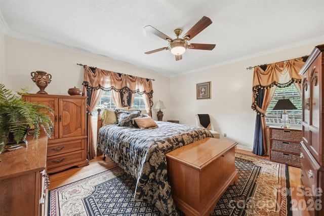 9121 NC 181 Highway, Newland, NC 28657