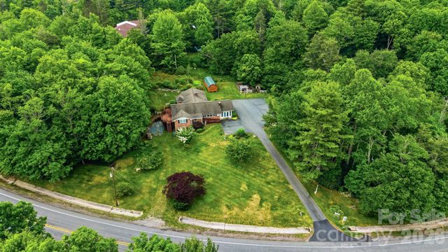 9121 NC 181 Highway, Newland, NC 28657