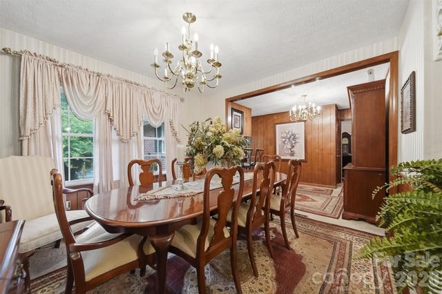 9121 NC 181 Highway, Newland, NC 28657